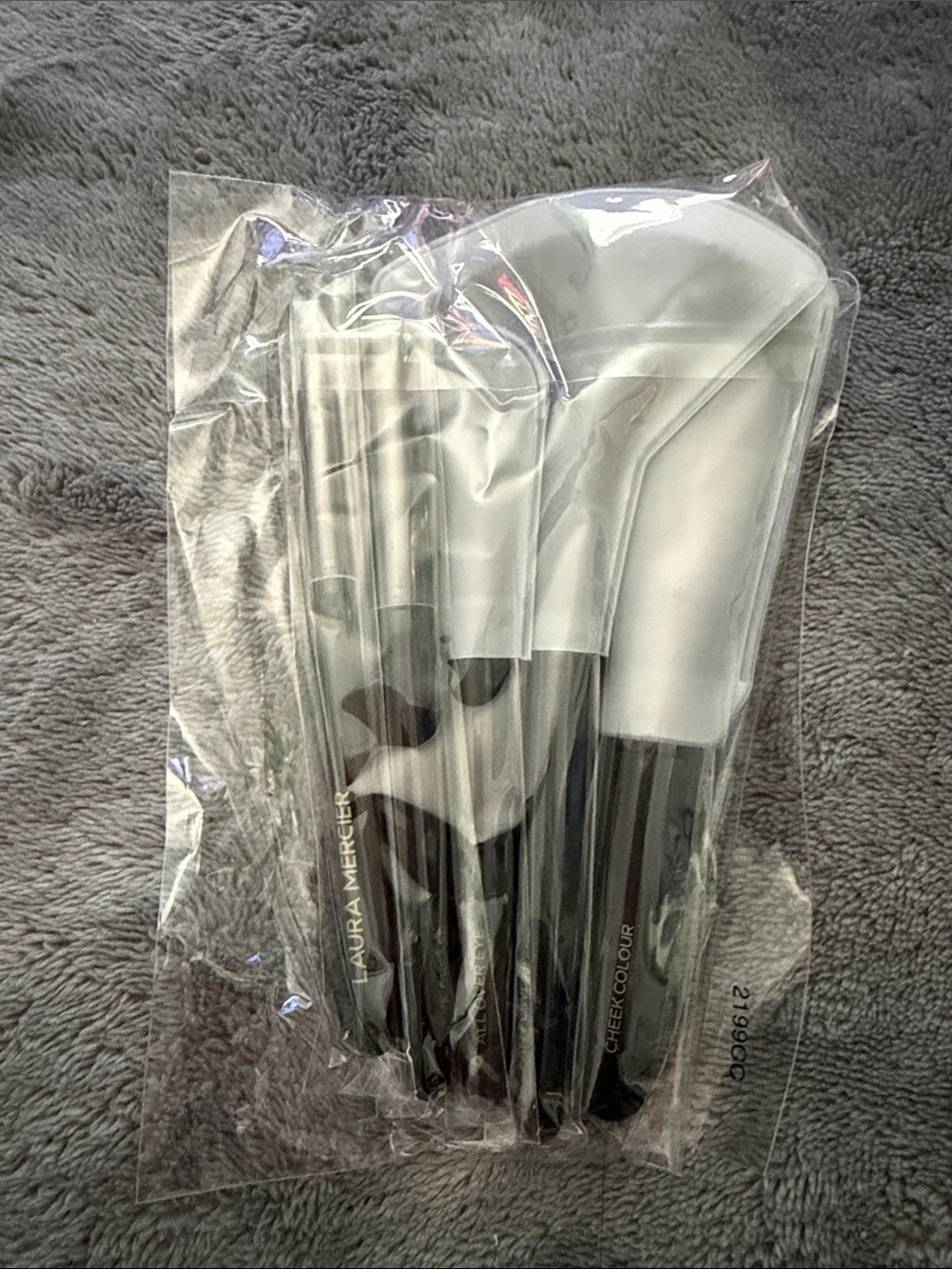 laura mercier Black Handles with White Brush Heads Makeup Brush Set